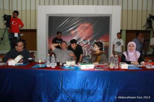 318030_507937522563038_1930558795_n